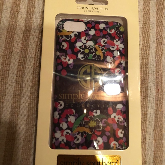 Simply Southern iPhone 6/6s/plus in Daisy - Picture 3 of 4